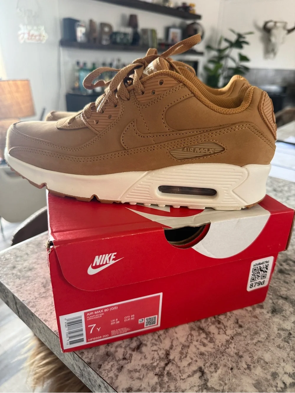 Nike Brown Leather Air Max Sneakers with White Midsole - Picture 4 of 4